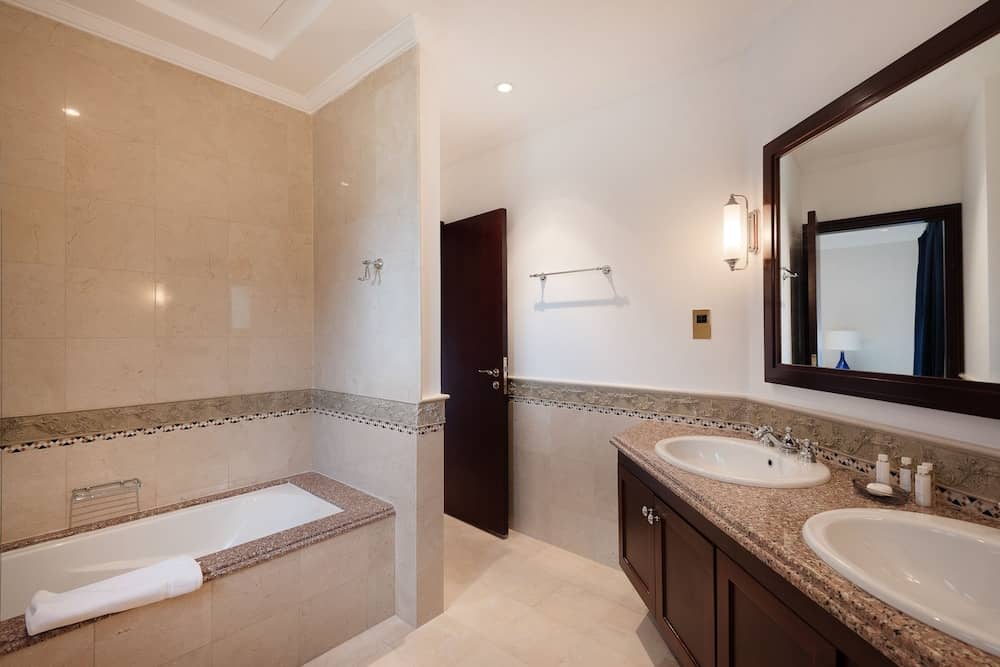 Maison Privee - Palm Jumeirah Beach Front XL Villa w/Prvt Pool — 5