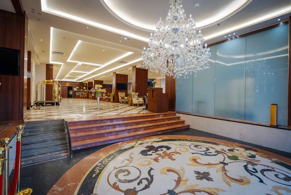 Sunday Red Sea Fountain Alhamra Formerly Vivid Plaza Hotel — 2