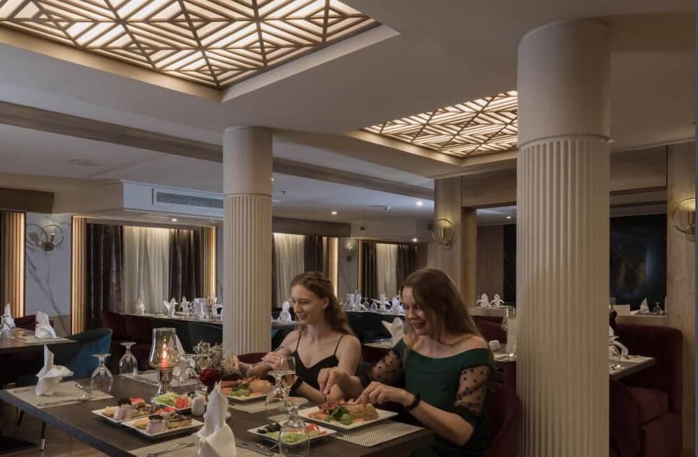 Excellent Nile cruise 4 & 6 Nights — 2