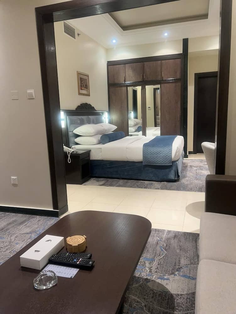 AG Hotel — 3