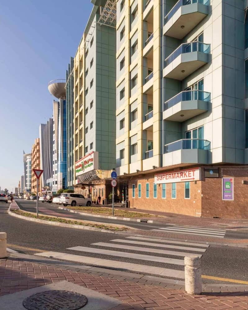Wescott Plaza Hotel Apartment