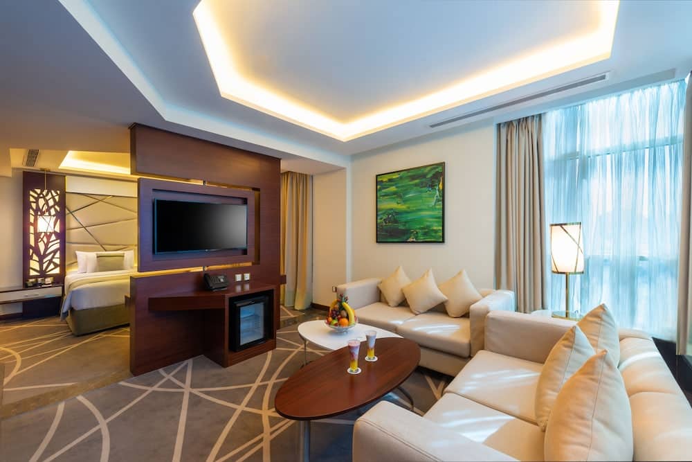 Blue Diamond Hotel — 5