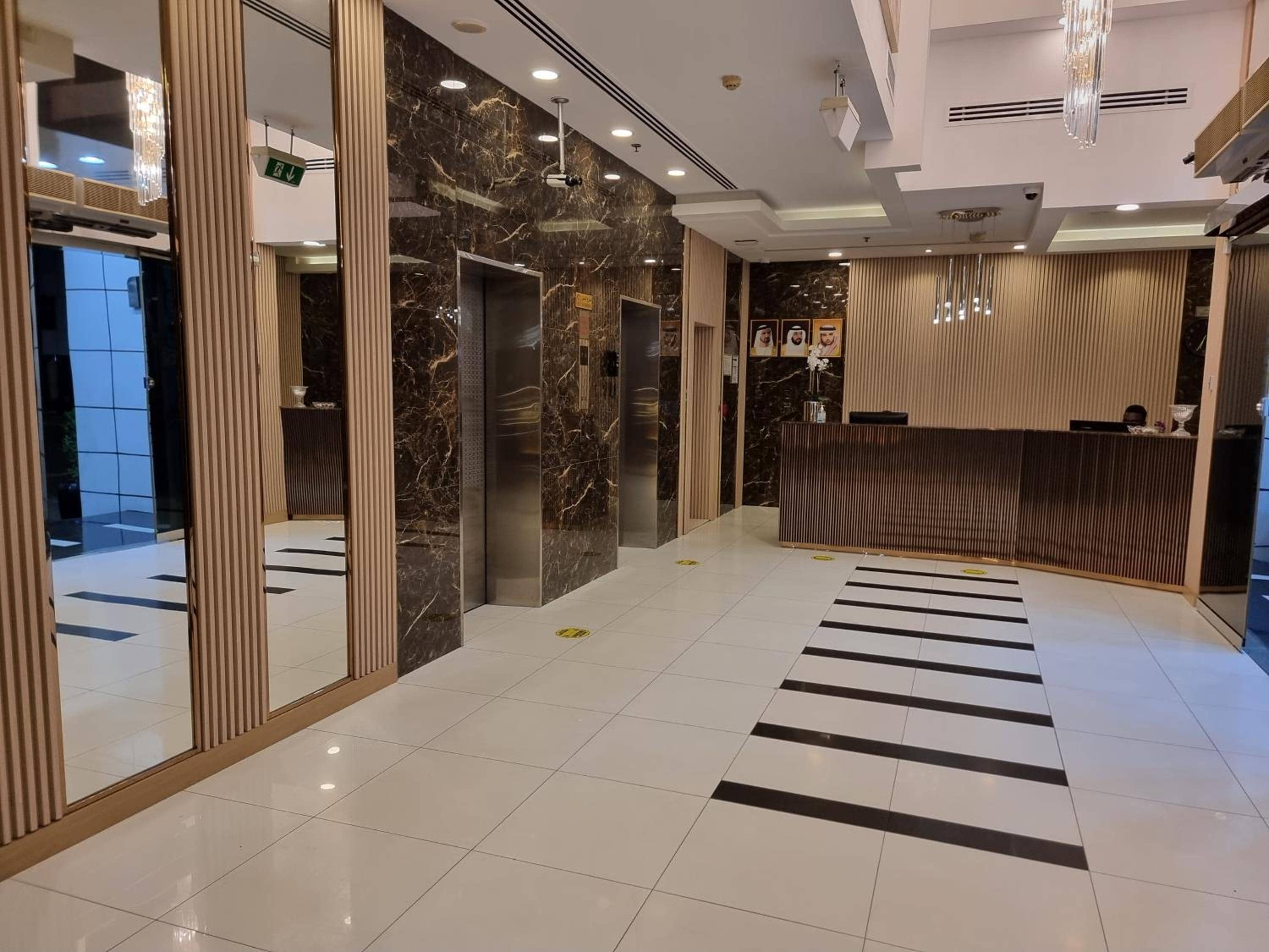 Vista City Hotel — 2