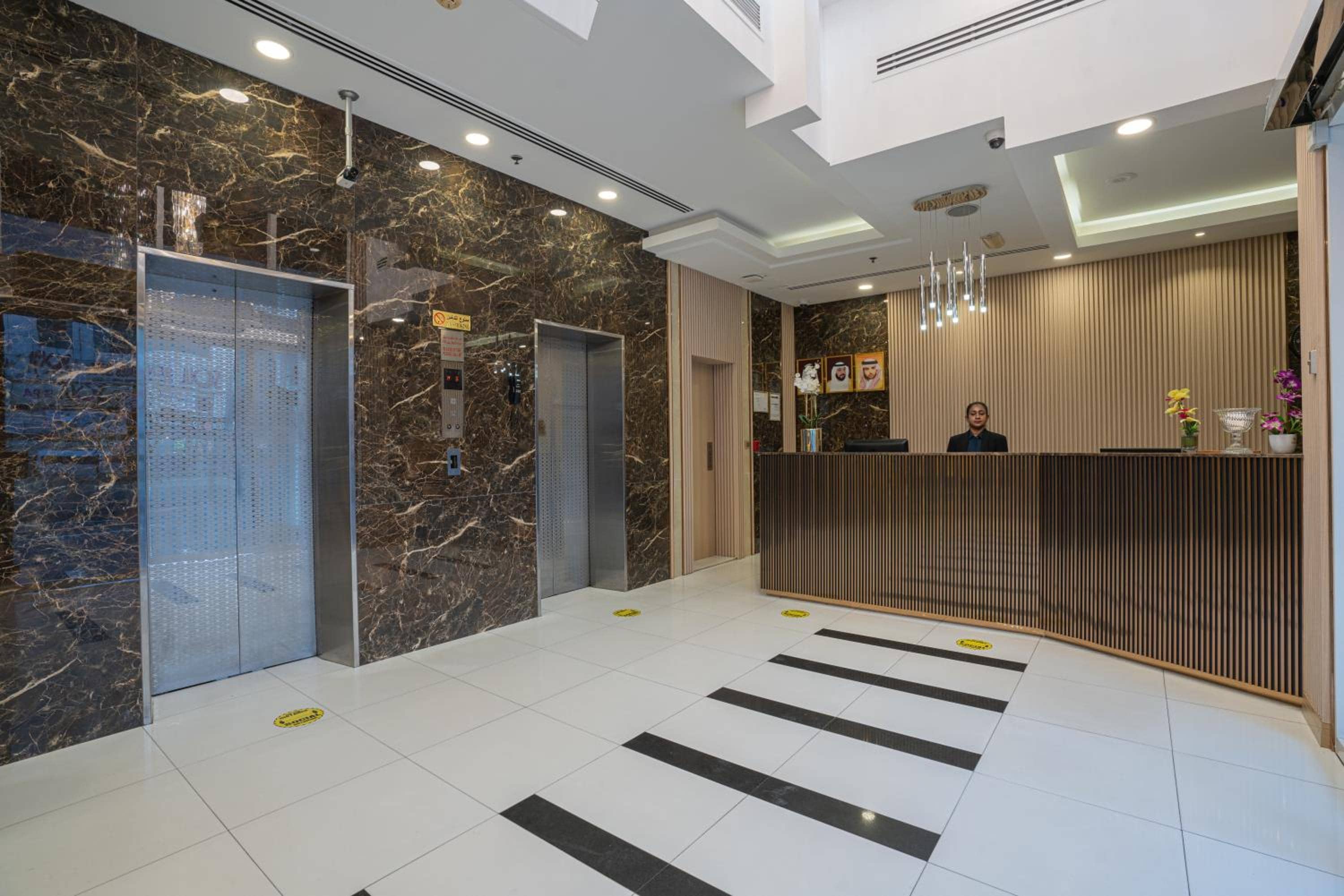 Vista City Hotel — 3
