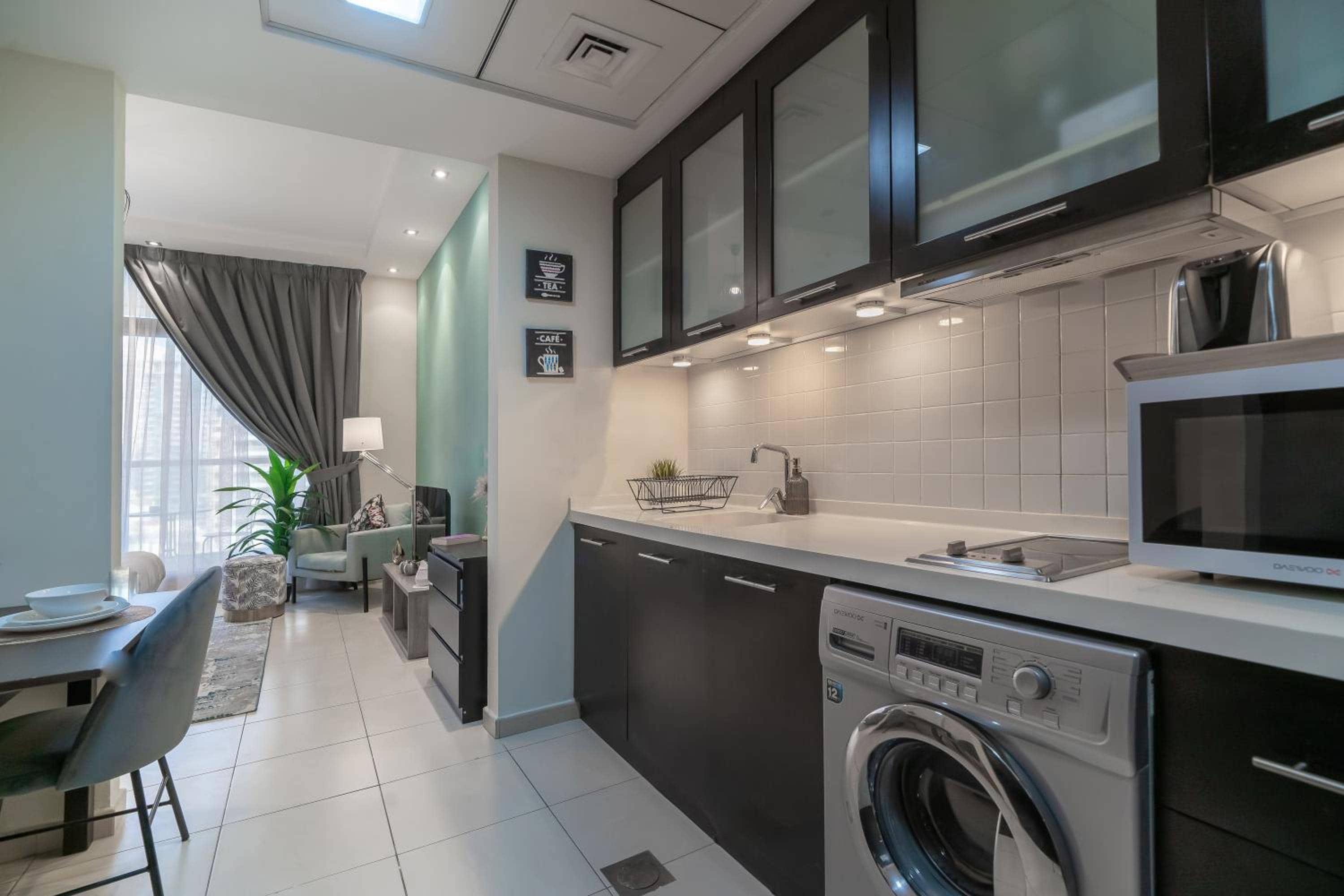 HiGuests - Cute Studio With Balcony, 5-min To The Beach — 5