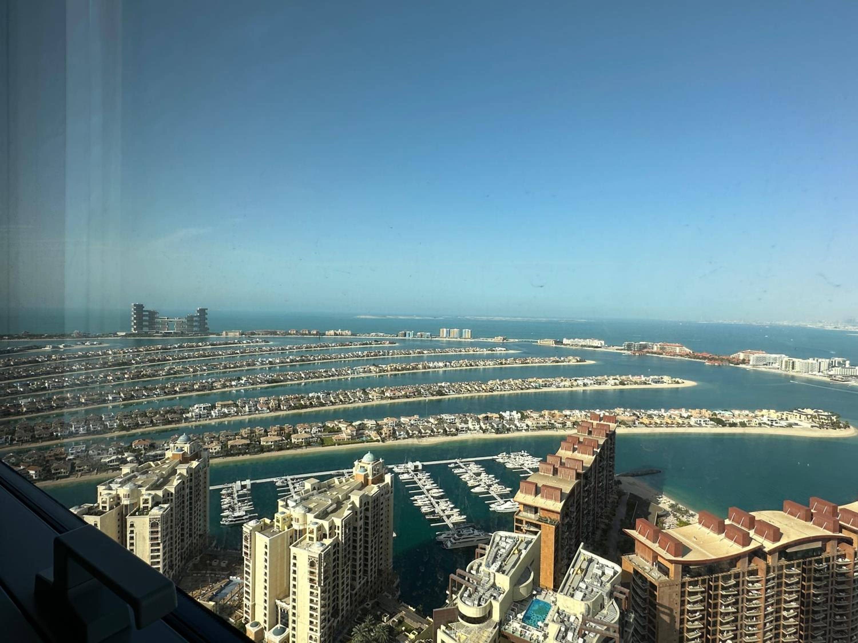Palm Tower where Luxury & View meet in one place — 5