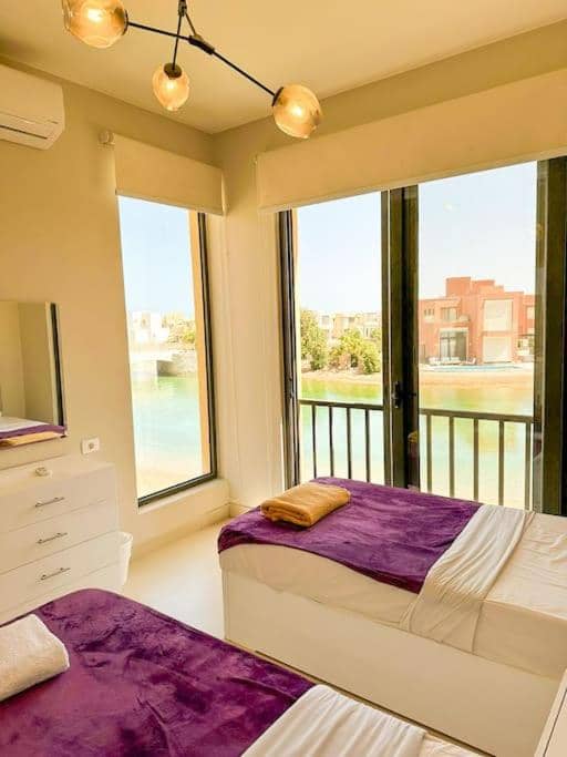 Luxury 3 bedrooms town house — 3
