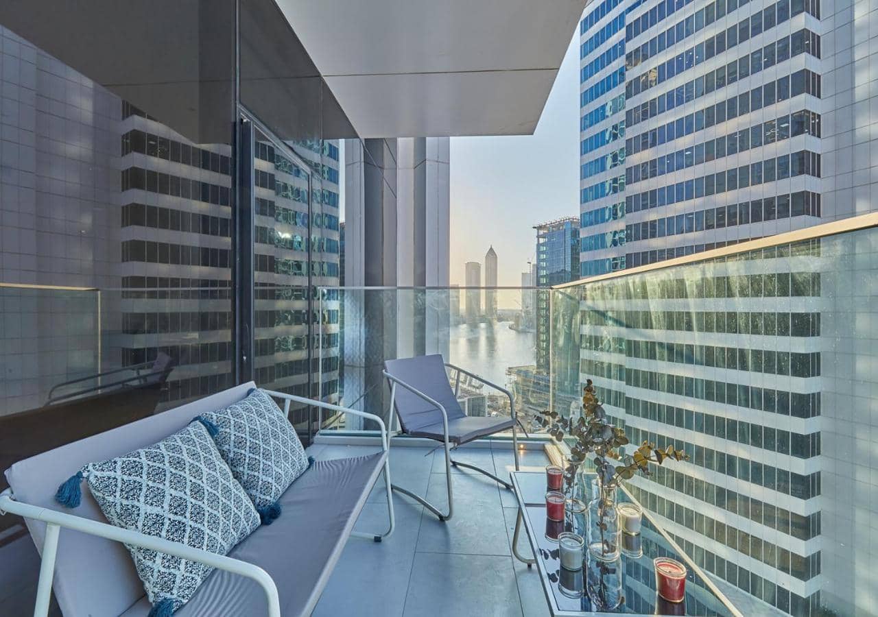 Luxury Studios with Burj Khalifa & Canal View in Downtown - Marquise Square Tower — 3