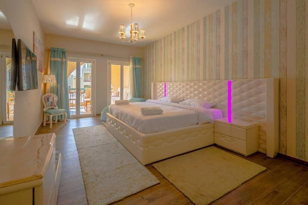 Marina Mosaique 1 Br Apartment with Pool View