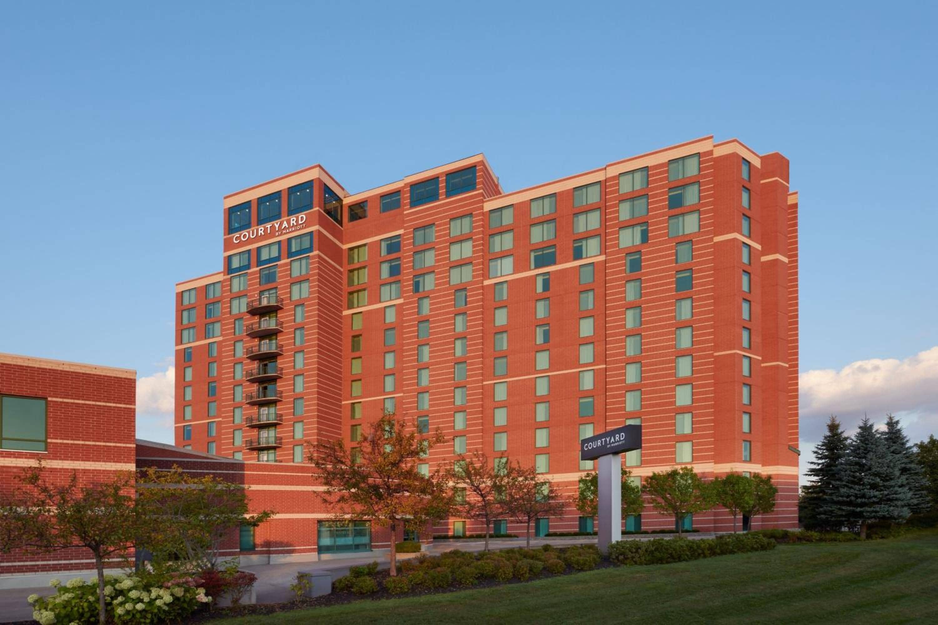Courtyard by Marriott Ottawa East